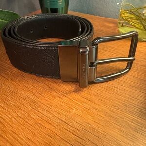 Coach- Men's reversible Black Leather Belt